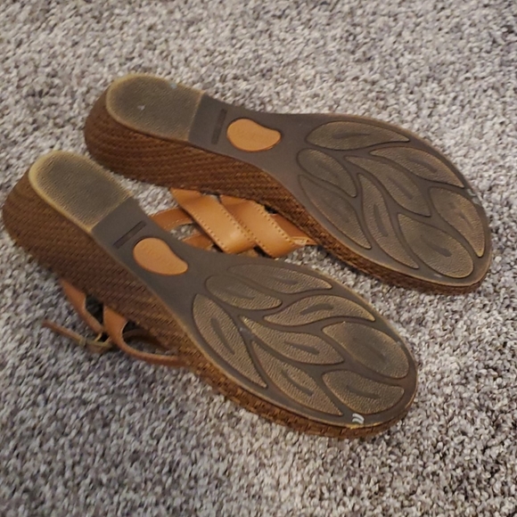 Born Wedge Sandals - Picture 4 of 7